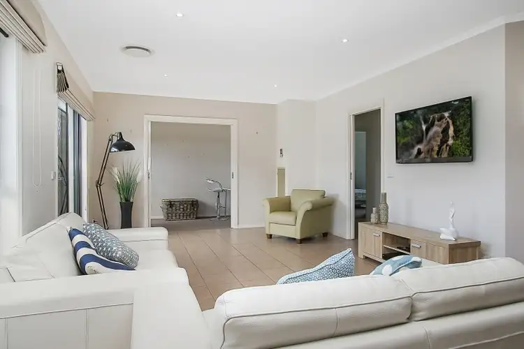 Sixth view of Homely townhouse listing, 2/29 Fiona Drive, Yarrawonga VIC 3730