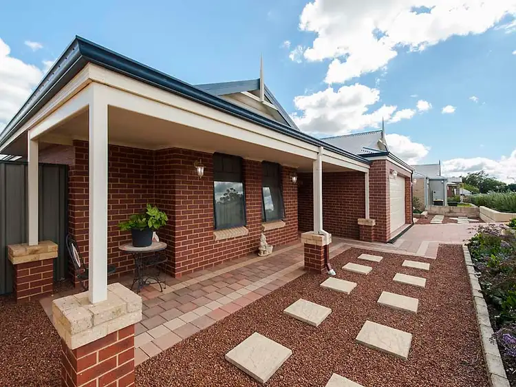 14 Knoop Drive, Byford WA 6122