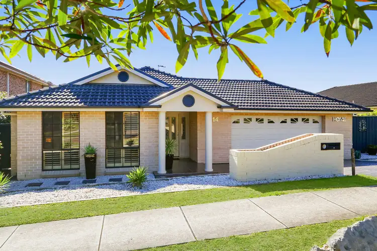 14 Bataan Circuit, Bateau Bay NSW 2261