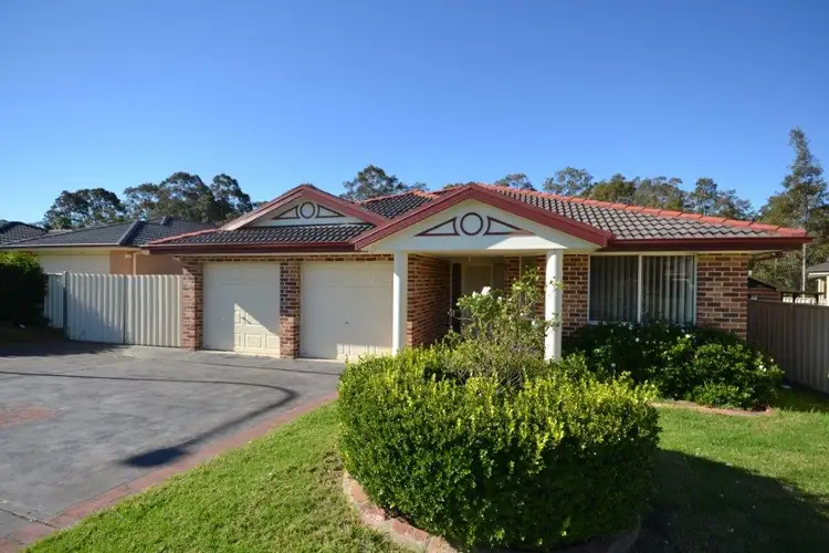 12 Rouken Glen, Nowra NSW 2541