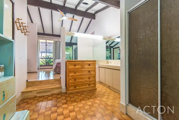 Fourth view of Homely house listing, 8 London Way, Bateman WA 6150