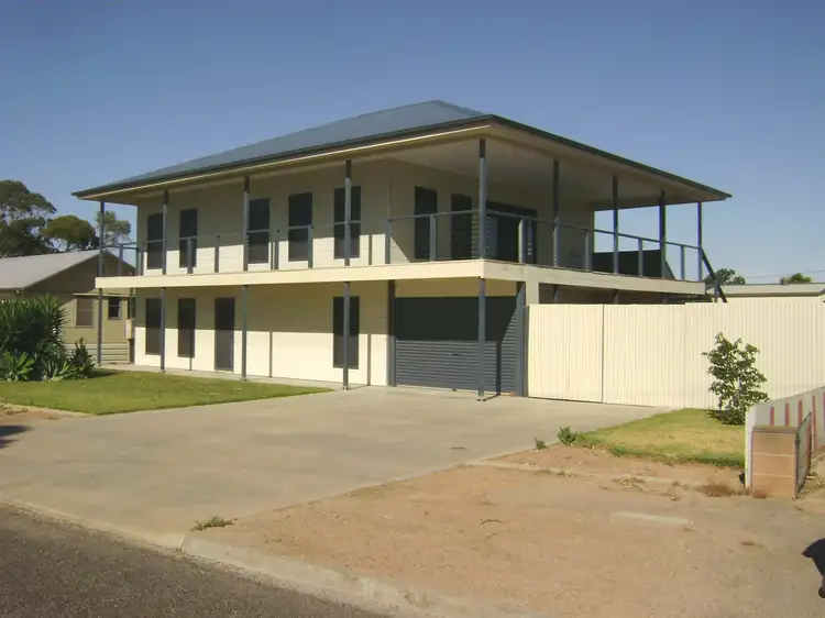 4 Wellington Road, Cowell SA 5602
