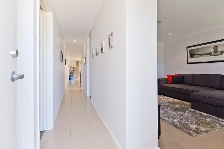 Second view of Homely house listing, 10 Nankeen Elbow, Beeliar WA 6164