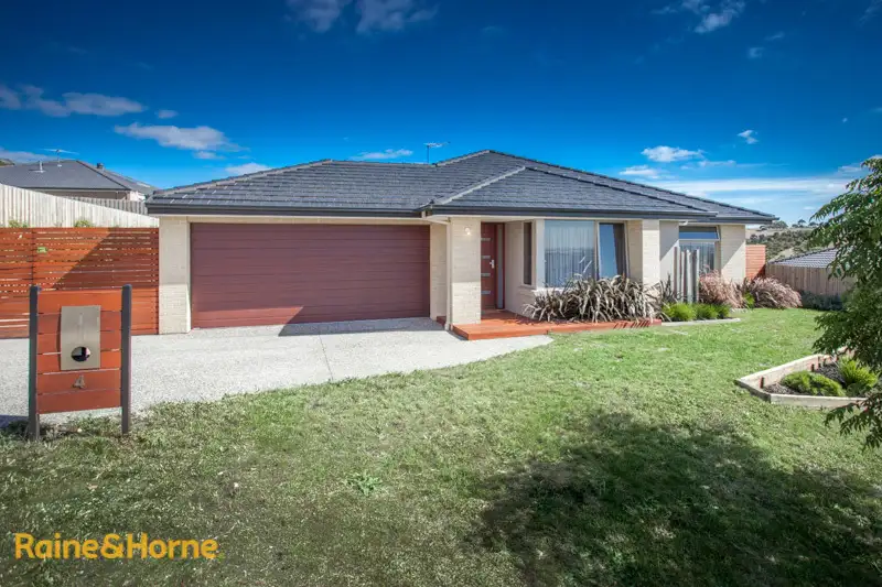 Main view of Homely house listing, 4 Broomfield Avenue, Sunbury VIC 3429
