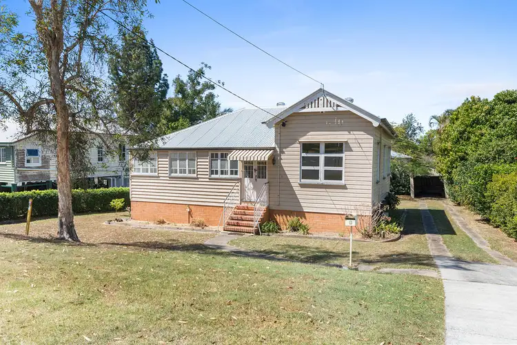 8 Whitehill Road, Newtown QLD 4305