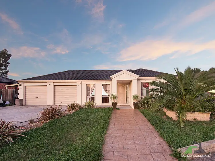 4 Thiele Court, Lynbrook VIC 3975