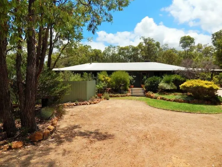 1 Hebb Court, Parkerville WA 6081