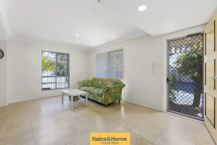 Third view of Homely house listing, 22/9 Lawrence Close, Robertson QLD 4109
