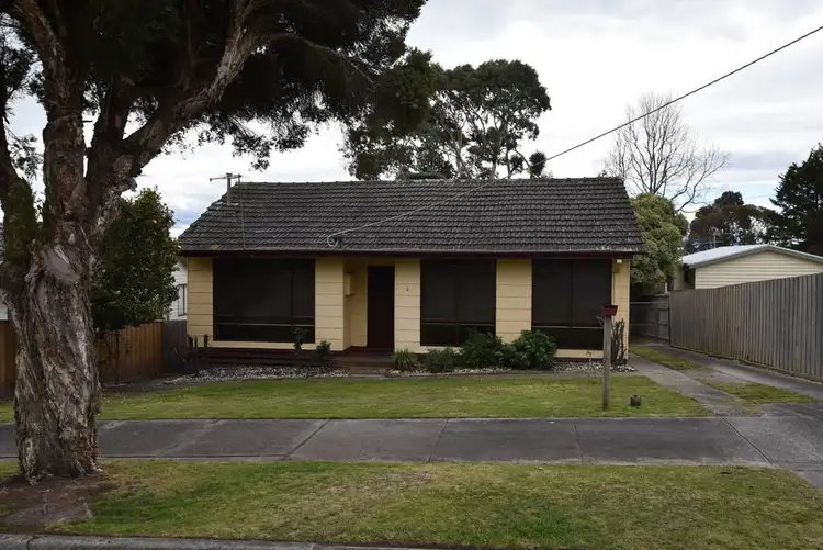 2 Windsor Avenue, Moe VIC 3825