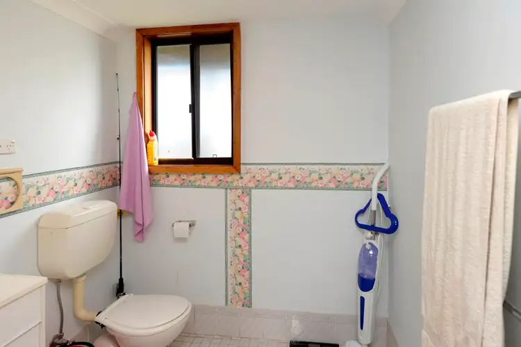 Sixth view of Homely house listing, 16 Avenue Of The Allies, Tanilba Bay NSW 2319