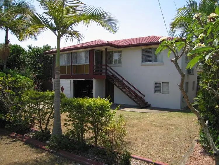4 Holloway St, Birkdale QLD 4159