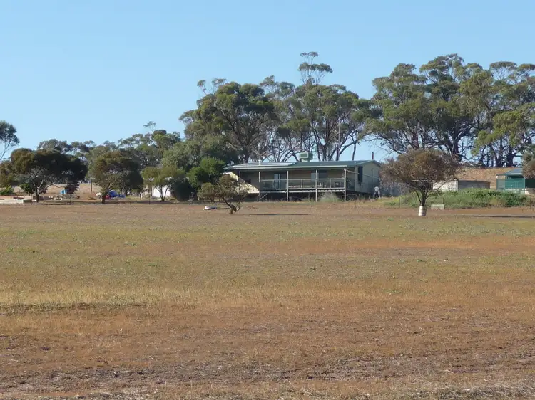399 Springs Rd, York WA 6302