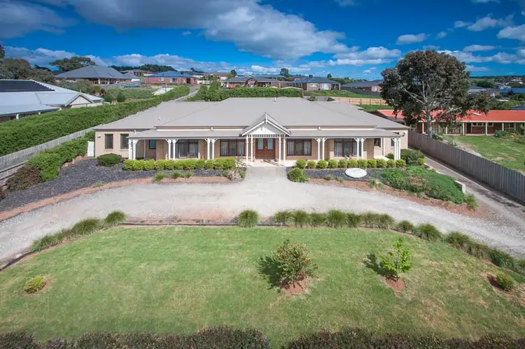 15 Wrixon Street, Romsey VIC 3434