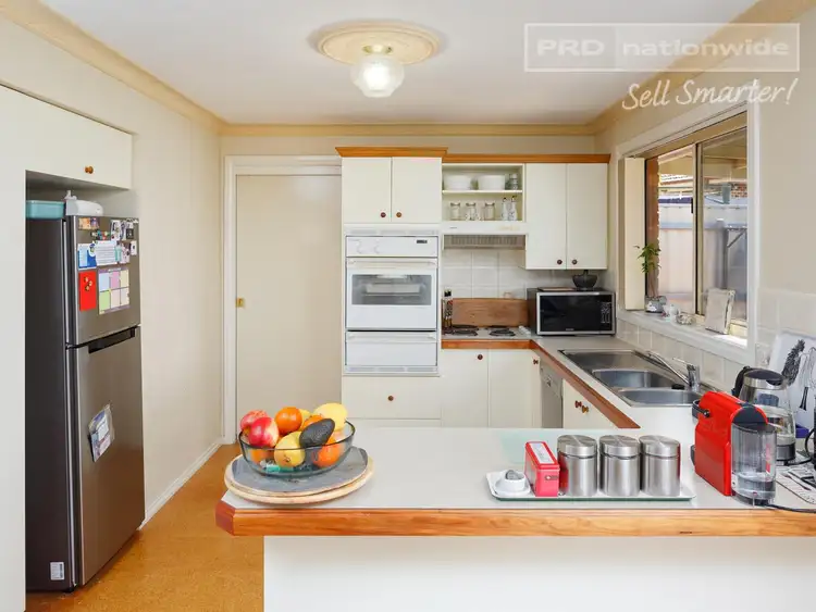 Fifth view of Homely house listing, 2/5 Minchin Place, Kooringal NSW 2650