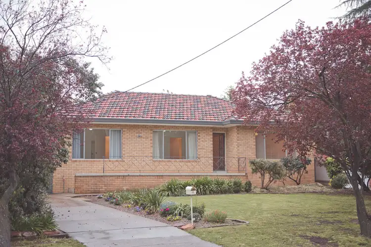32 Langley Crescent, Griffith NSW 2680