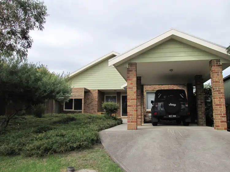 6 Amaroo Way, Newborough VIC 3825