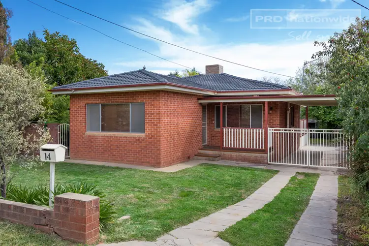 14 Raye Street, Tolland NSW 2650