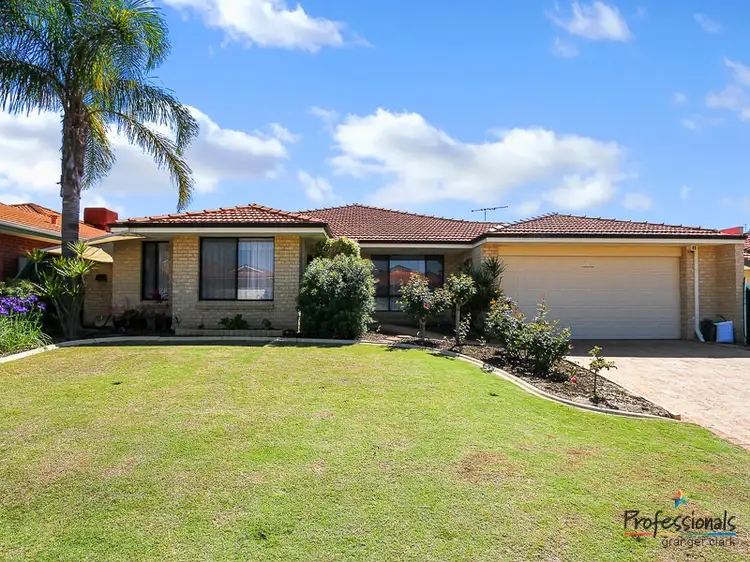 41 Monash Circle, Marangaroo WA 6064
