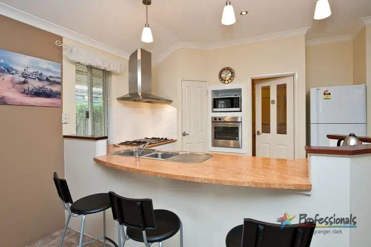 Sixth view of Homely house listing, 8 Thundelarra Ave, Ellenbrook WA 6069