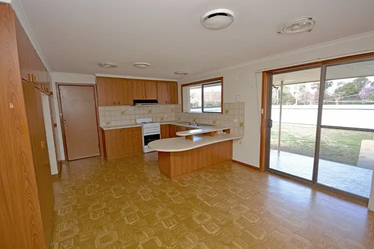 Fifth view of Homely house listing, 1 Rhoda Place, Yoogali NSW 2680