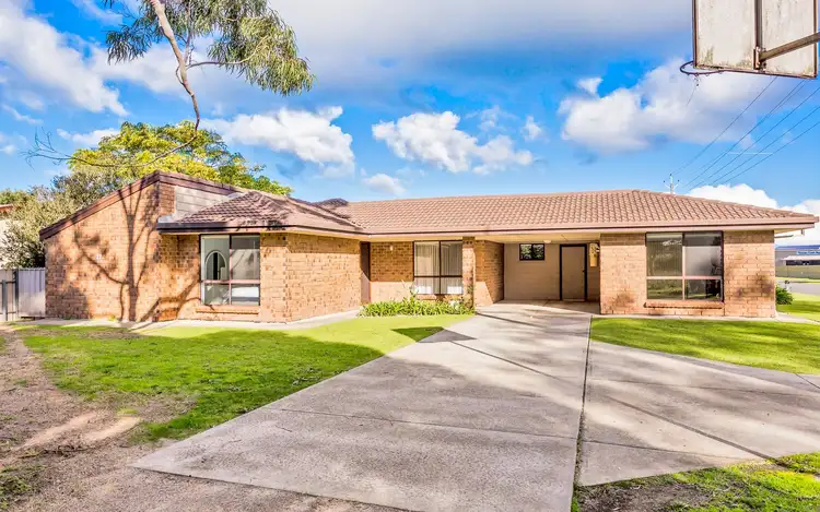 12 EWEN TERRACE, Victor Harbor SA 5211