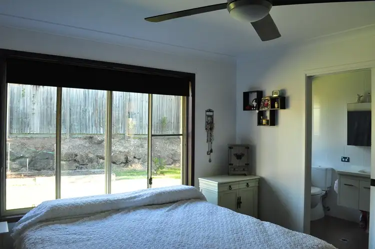 Fifth view of Homely house listing, 2 Queen Charlotte Crt, Mudgeeraba QLD 4213