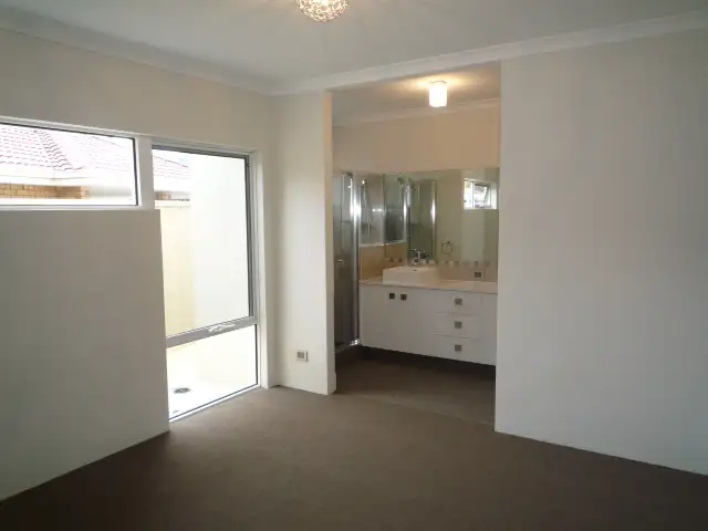 Fifth view of Homely house listing, 487 Riverton Drive East, Riverton WA 6148