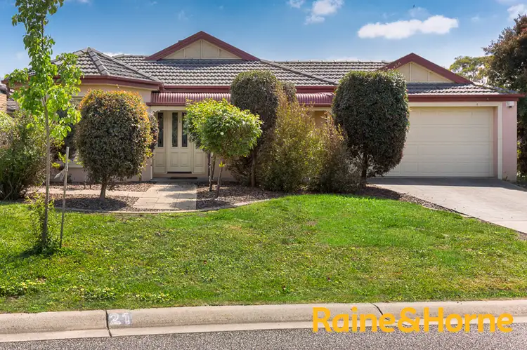 21 Carabeen Way, Lyndhurst VIC 3975