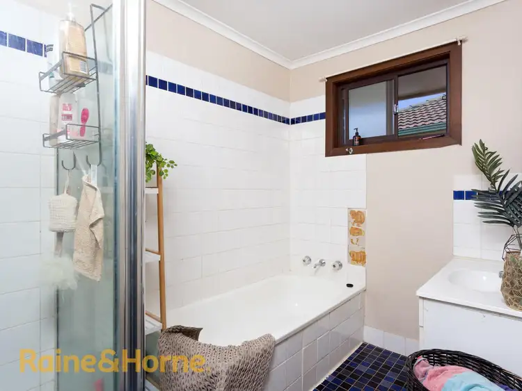 Fifth view of Homely house listing, 7 Lyons Crescent, Forest Hill NSW 2651