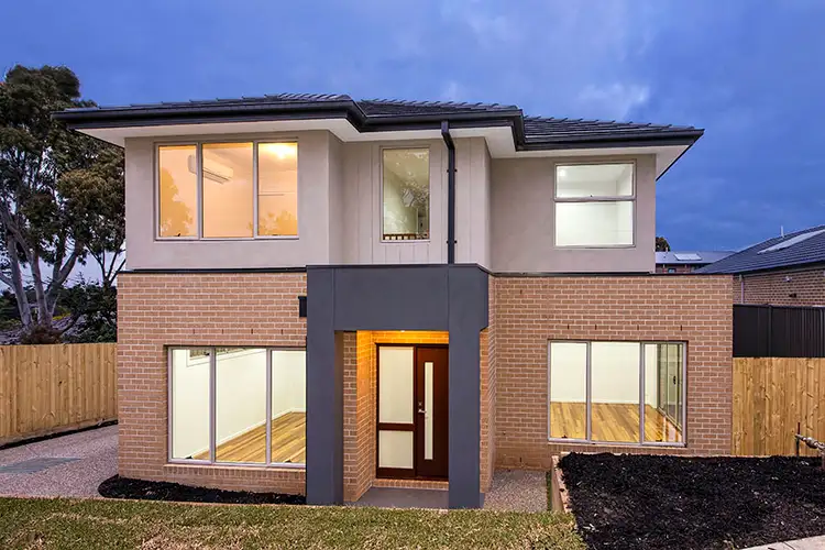 1/9 Menarra Street, Strathmore VIC 3041