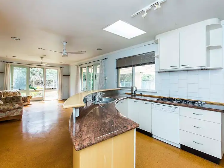 Fifth view of Homely house listing, 29 Juniper Way, Duncraig WA 6023