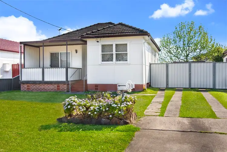 69 Water St, Cabramatta West NSW 2166