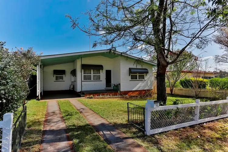 76 Crown Street, Rangeville QLD 4350