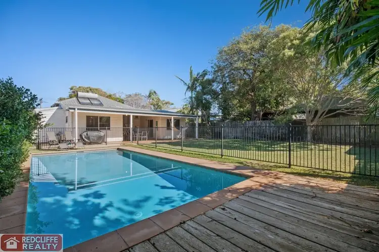 6 Frank Street, Scarborough QLD 4020