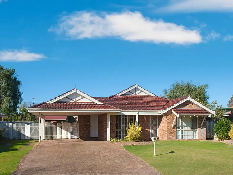 30 Broadwater Boulevard, Broadwater WA 6280