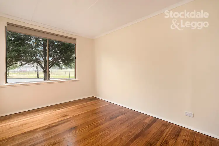 Fifth view of Homely house listing, 152 Dallas Drive, Dallas VIC 3047