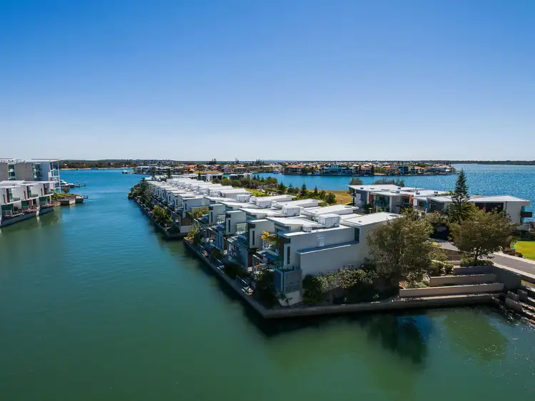 7603/2 Ephraim Island Parade, Paradise Point QLD 4216