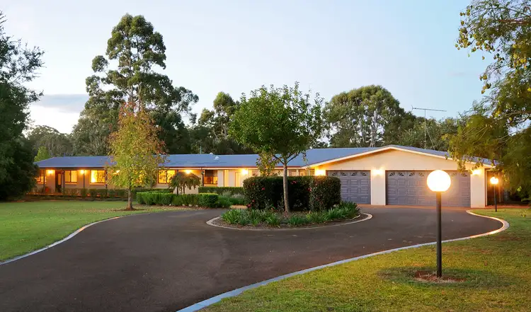 33 Costello Road, Cabarlah QLD 4352