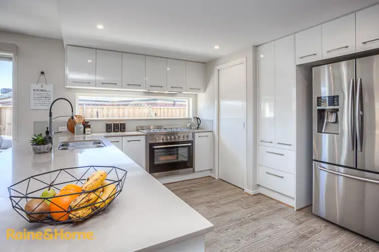 Sixth view of Homely house listing, 3 LAMPTON WAY, Sunbury VIC 3429