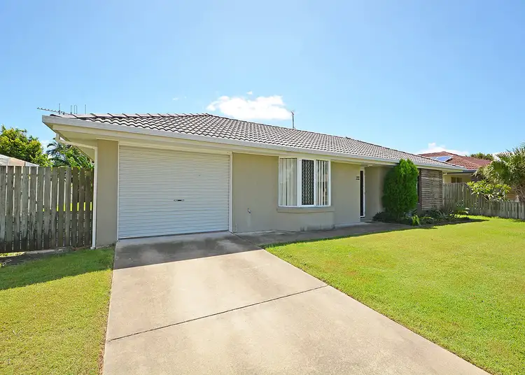 22 Vicki Pde, Torquay QLD 4655