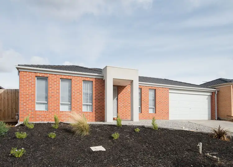 17 Lone Pine Square, Bacchus Marsh VIC 3340