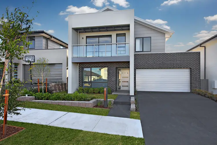 8 Boyce Avenue, Moorebank NSW 2170