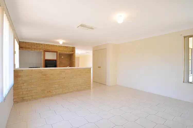 Seventh view of Homely house listing, 2 Bowood Cove, Kiara WA 6054