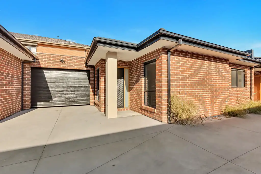 Main view of Homely unit listing, 2 /13 Tramoo street, Lalor VIC 3075