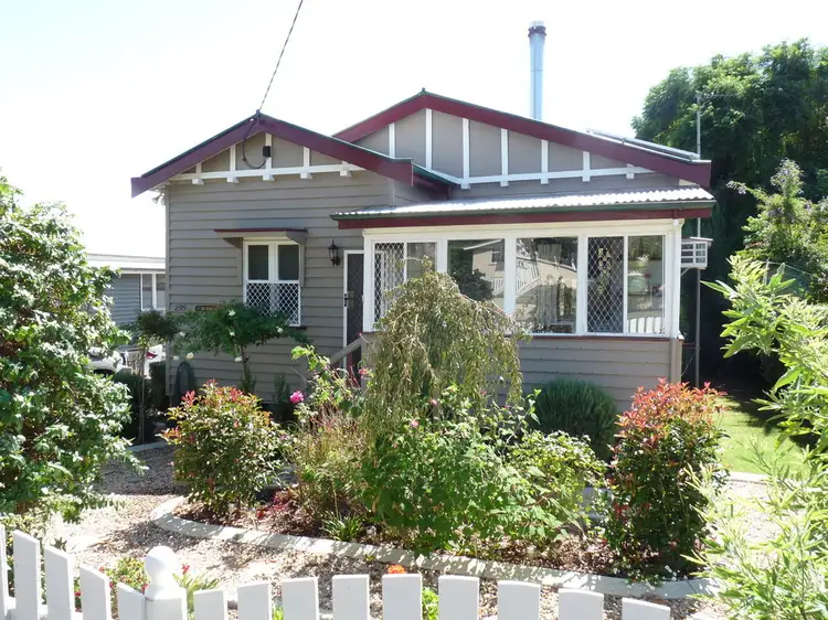 295 Bridge Street, Newtown QLD 4350