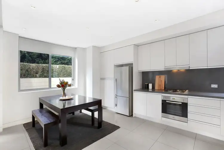 Fourth view of Homely unit listing, 2/85-87 Duncan Street, Maroubra NSW 2035