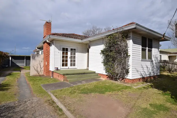 6 Hollands Road, Nowra NSW 2541