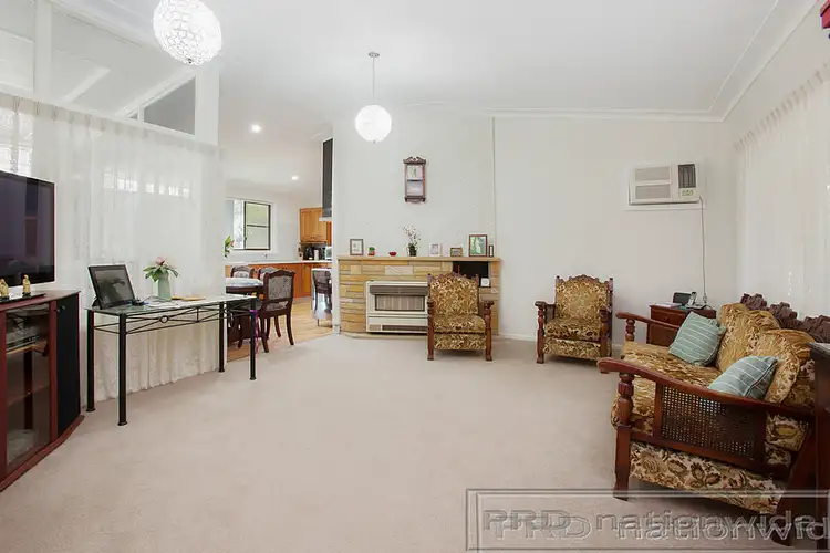 Sixth view of Homely house listing, 32 Pasedena Crescent, Beresfield NSW 2322