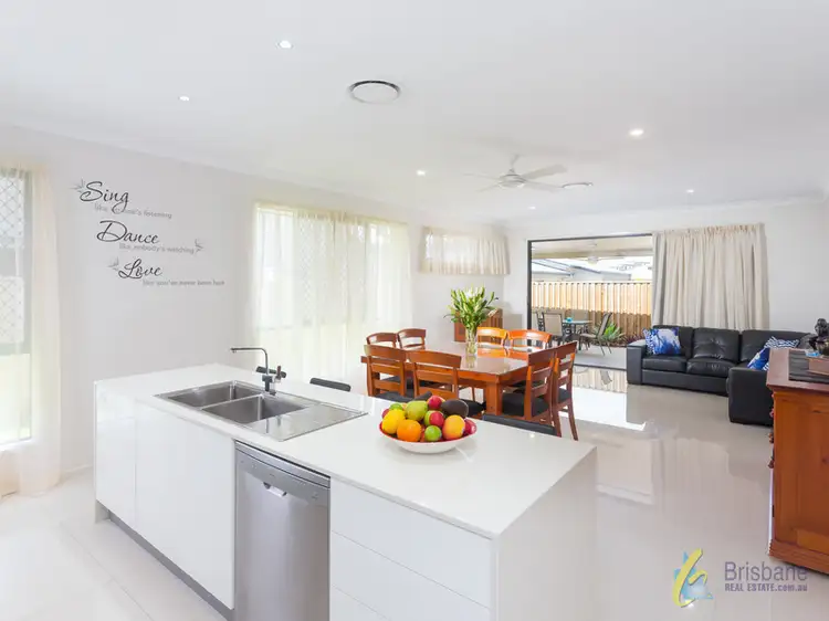 3 Finnegan Circuit, Oxley QLD 4075
