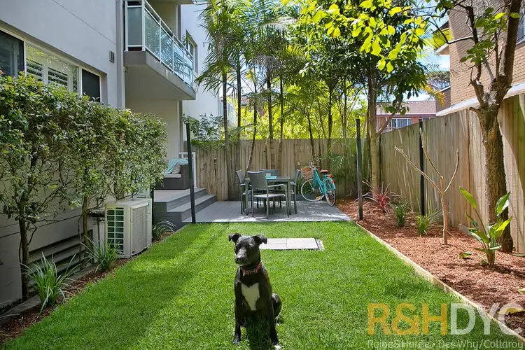 Main view of Homely unit listing, 2/11-13 Holborn Avenue, Dee Why NSW 2099